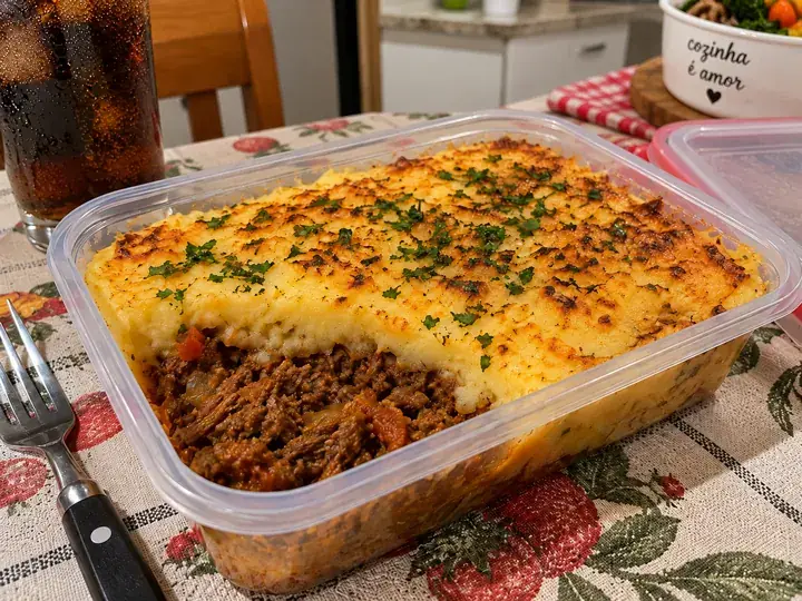 Almôndegas com Arroz e Brócolis